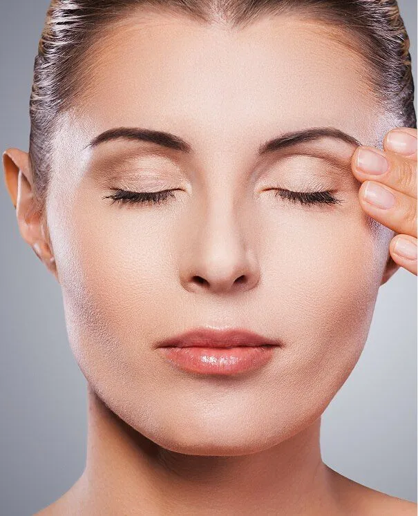 The Madonna Eye Lift small